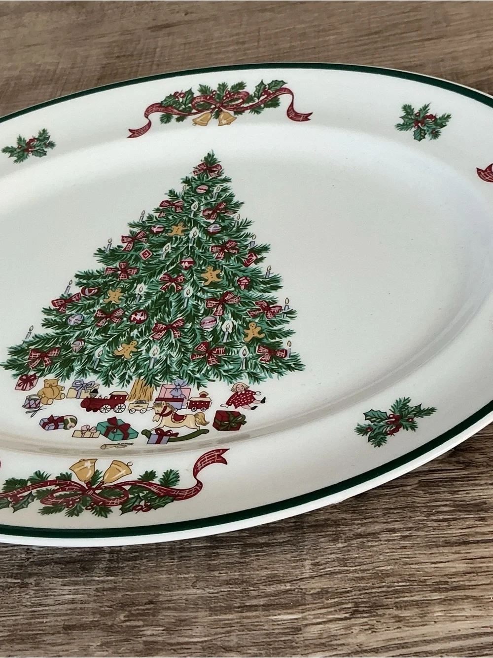 Johnson Brothers Christmas Tree Oval Serving Platter - White, Green, Red, Gold